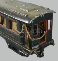 cca 1930 Marklin Sleeping Car alvókocsi, korának megfelelő állapotban, h: 42 cm /// c. 1930 Märklin ...