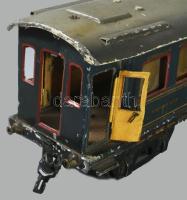 cca 1930 Marklin Sleeping Car alvókocsi, korának megfelelő állapotban, h: 42 cm /// c. 1930 Märklin ...