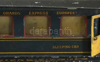 cca 1930 Marklin Sleeping Car alvókocsi, korának megfelelő állapotban, h: 42 cm /// c. 1930 Märklin ...