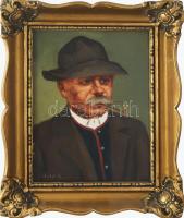 Bíró F. (Ferenc?) jelzéssel, XX. sz. első fele: Pipázó. Olaj, fa. Dekoratív fakeretben, 24x18 cm