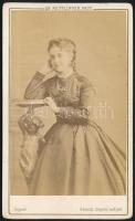 cca 1865 Adeline Patti (1843-1919) olasz opera-énekesnő, keményhátú fotó Reutlinger műterméből, 10,5...