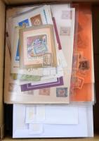 Érdekes vegyes magyar tétel karton dobozban