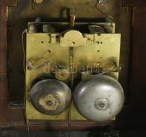 Szekrényóra, (kandallóóra) XVIII. sz. Pozsony, "Anton Widenman Pressburg" órásmester felir...