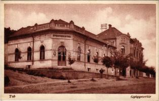 Tab, Gyógyszertár, Takarékpénztár (EK)