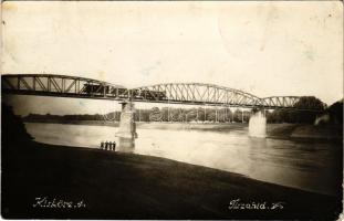 1936 Kisköre, Tisza vasúti híd vonat szerelvénnyel. photo (gyűrődések / creases)