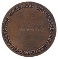 1996. "Felsőoktatási Gazdasági Szakemberek Egyesülete 1996 / Universitas 1367" kétoldalas,...