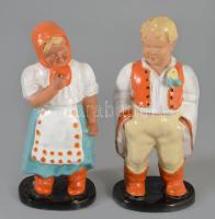 Komlós fiú és lányka. Mázas kerámia, jelzett, a fiú feje ragasztott 23 cm