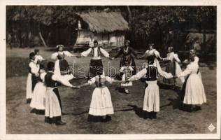 Hungarian folkdance in Kapuvár photo
