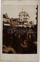 Nagyvárad, Oradea; Bémer tér, Angol és Francia női szabóság, Markovits és Weinberger üzlete, cipőgyá...