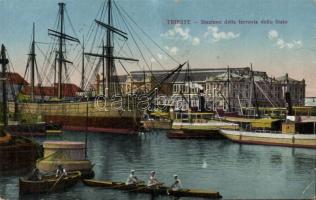 Trieste Railway station and the harbour (EK)