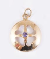 14k arany (Au) medál zafírral. Jelzett, Pénzverő, 1966-1998 közötti fémjel, 2,15g 10 mm