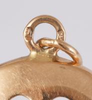 14k arany (Au) medál zafírral. Jelzett, Pénzverő, 1966-1998 közötti fémjel, 2,15g 10 mm