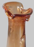 cca 1970 Borostyánszínű hutaüveg váza, m: 32 cm