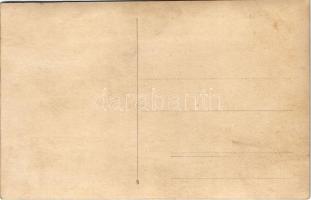 Budapest XIV. Városliget, Angol Park vidámpark, Fotó-Lövölde, céllövölde. photo (kopott szélek / wor...