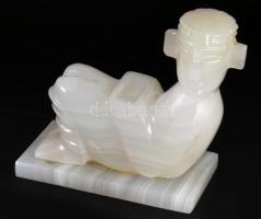 Mexikói stílusú chac-mool ónix asztaldísz, 16x13 cm