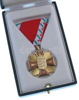 1992. "A Legénységi Szolgálati Jel I. fokozata" aranyozott, zománcozott tombak kitüntetés ...