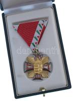 1992. "A Legénységi Szolgálati Jel I. fokozata" aranyozott, zománcozott tombak kitüntetés ...