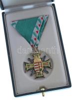 1996. "A Tiszthelyettesi Szolgálati Jel III. fokozata" ezüstözött tombak kitüntetés, arany...