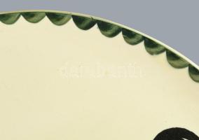 cca 1880 Körmöcbánya nagyméretű falitál kakas és tyúk ábrázolással, jelzett, kis felületi hibával, d...