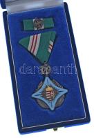 1992. "A Köz Szolgálatáért Érdemjel ezüst fokozata" ezüstözött, zománcozott bronz kitüntet...