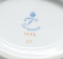 Fürstenberg 6 részes aranyozott tejporcelán szervírozó készlet, kínáló, levesszervírozó, szószos edé...