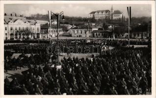 1938 Léva, Levice; bevonulás. Tábori mise a felszabadított Léva város Kossuth terén 1938. november 1...