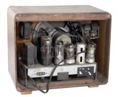 Orion Typ 115A Néprádió, kopásnyomokkal, 24x30x17 cm dugvilla nélkül