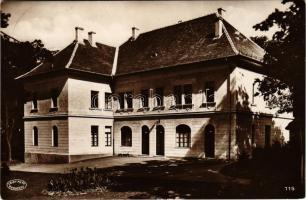 1934 Törökbálint, A Ferenc József kereskedelmi kórház szanatóriuma, a főorvos és az apácák lakása. C...