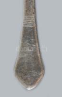 Ezüst (Ag) evőeszközök, nettó 204 g + ezüst nyelű kések. Dianás jelzéssel