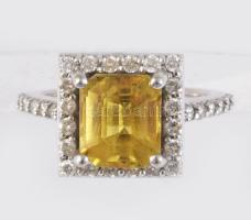 Bevont sárga arany (Au) gyűrű, 14k, benne 32 darab gyémánt cca 0,35ct, m:58, jelzés nélkül, bruttó 5...