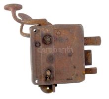 Antik kapuzár, kulccsal, 16x18 cm