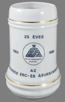 Hollóházi söröskorsó,"25 éves a Országos Érc- és Ásványbányák" felirattal, jelzett, hibátl...
