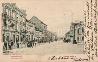 Versec Town hall square