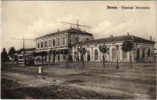 Ferrara, Stazione Ferroviaria / railway station, tram (fl)