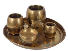 cca 1920 Bronz dohányzó készlet, egybeszerelt, gyufagyújtó felülettel és szivarvágó résszel, kis def...