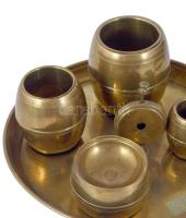 cca 1920 Bronz dohányzó készlet, egybeszerelt, gyufagyújtó felülettel és szivarvágó résszel, kis def...