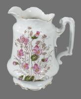 cca 1910 Szecessziós virágmintás kiöntő, számozott, kis kopással, m: 16,5 cm