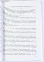 Szécsényi István: Fodrászok mestervizsga kézikönyve. [Bp.], 2003, Magyar Kereskedelmi és Iparkamara,...