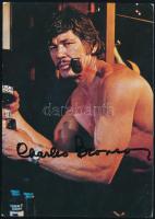 Charles Bronson (1921-2003) amerikai színész autográf aláírása képeslapon