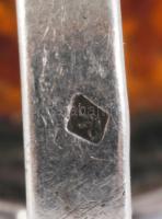 Ezüst (Ag) gyűrű, borostyán berakással, jelzett, m:59, bruttó 5,5g