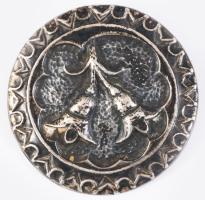 Ezüst (Ag) bross virág motívummal, jelzett, 800 ezrelékes, d: 5 cm, 15,5g