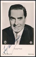 Tyrone Power (1914-1958) Amerikai filmszínész autográf aláírása őt ábrázoló képeslapon