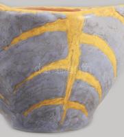 Gorka Lívia (1925-2011): Türkiz-sárga madaras váza, festett mázas kerámia, jelzett, hibátlan m: 12 c...