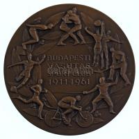 1961. "Budapesti Vasutas Sport Club 1911-1961" egyoldalas bronz emlékérem tokban a BVSC al...