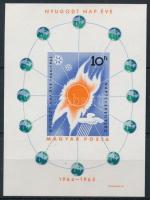 1965 Nyugodt Nap éve vágott blokk (6.000)