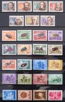 1950-1964 Magyar gyűjtemény, benne 812 db bélyeg (sorokkal) + 50 db blokk, 47 lapos Hagner gyűrűs be...