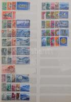 Svájc gyűjtemény, benne 1.480 db bélyeg + 5 blokk, 15 lapos nagy alakú ABRIA berakóban (2010-es Mi E...