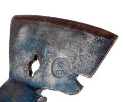 Jelzett szekercefej, 15x13 cm