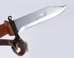 AK 47 bajonett, fém, bakelit, tokjában, h: 33 cm