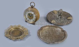 4 darab réz / bronz tárgy, közte óra, hamuzó